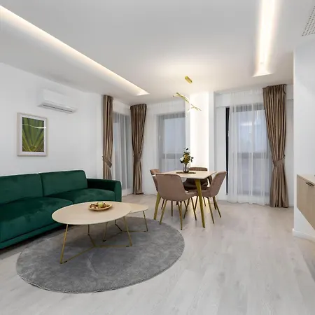 Lila - By Solinis Homes Apartment *