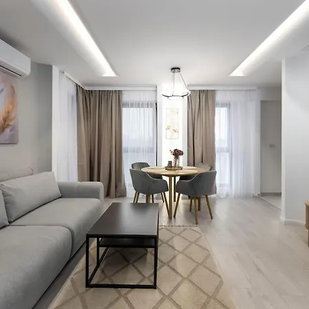 Lila - By Solinis Homes Apartment