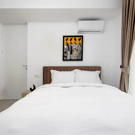 Lila - By Solinis Homes Apartment *