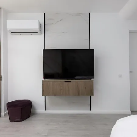 Lila - By Solinis Homes * 布加勒斯特