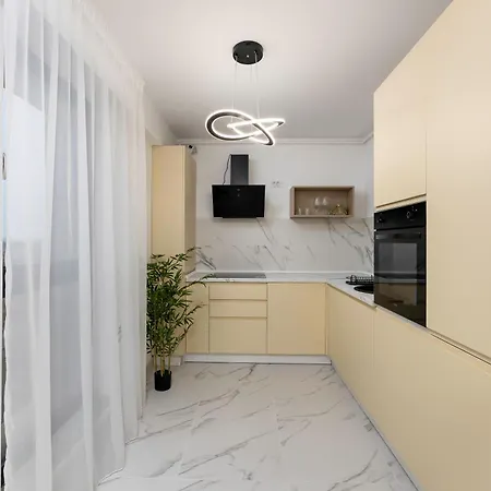 Lila - By Solinis Homes Apartment *