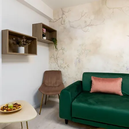 Lila - By Solinis Homes Apartment *