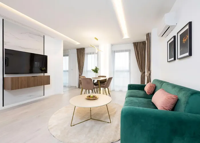 Lila - By Solinis Homes Apartment *