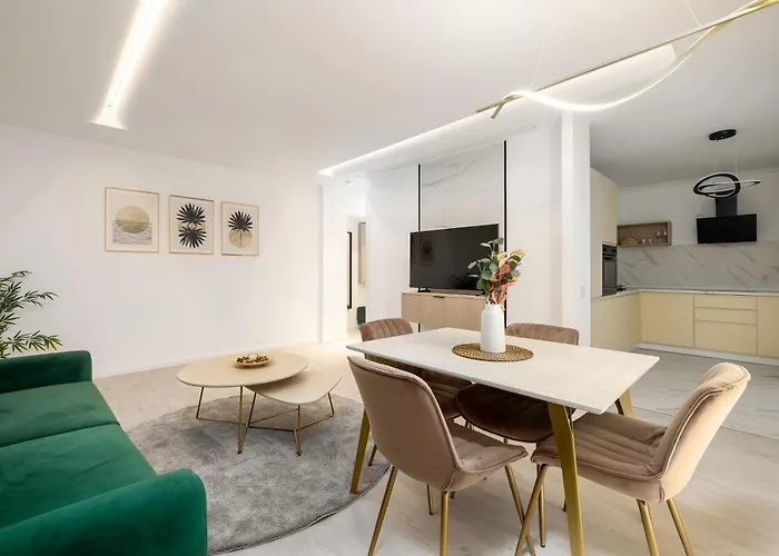 Apartment Lila - By Solinis Homes *