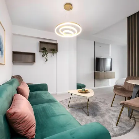 Lila - By Solinis Homes Apartment *