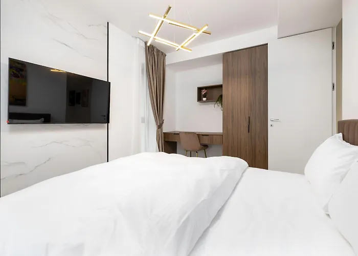 Apartment Lila - By Solinis Homes *