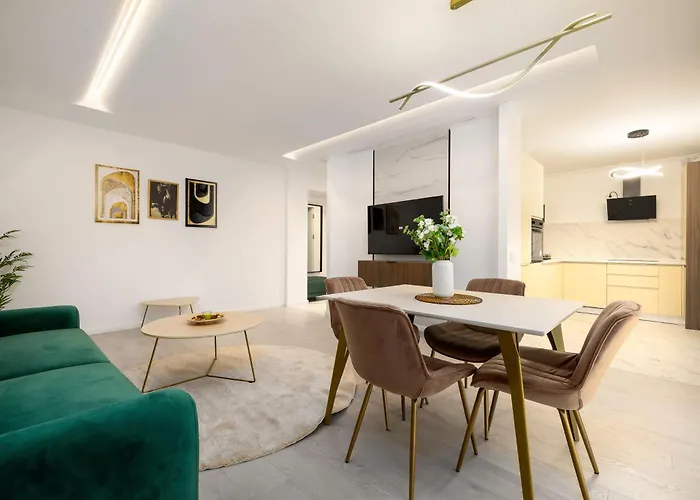 Lila - By Solinis Homes Апартаменти *